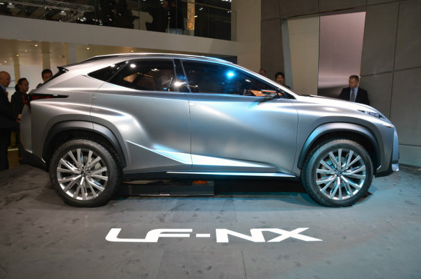 Lexus LF-NX 