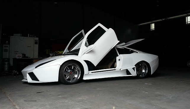 Lamborghini Reventon replica